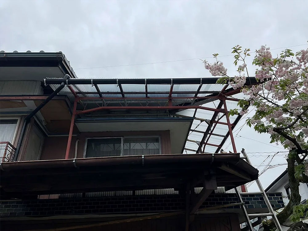 屋根・波板貼り替え